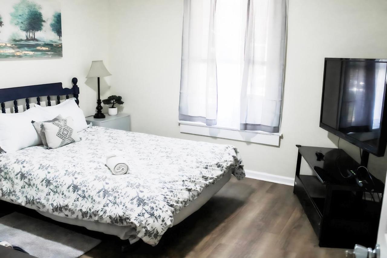 Cozy City Retreat Near Downtown Indianapolis- Private Bedroom エクステリア 写真