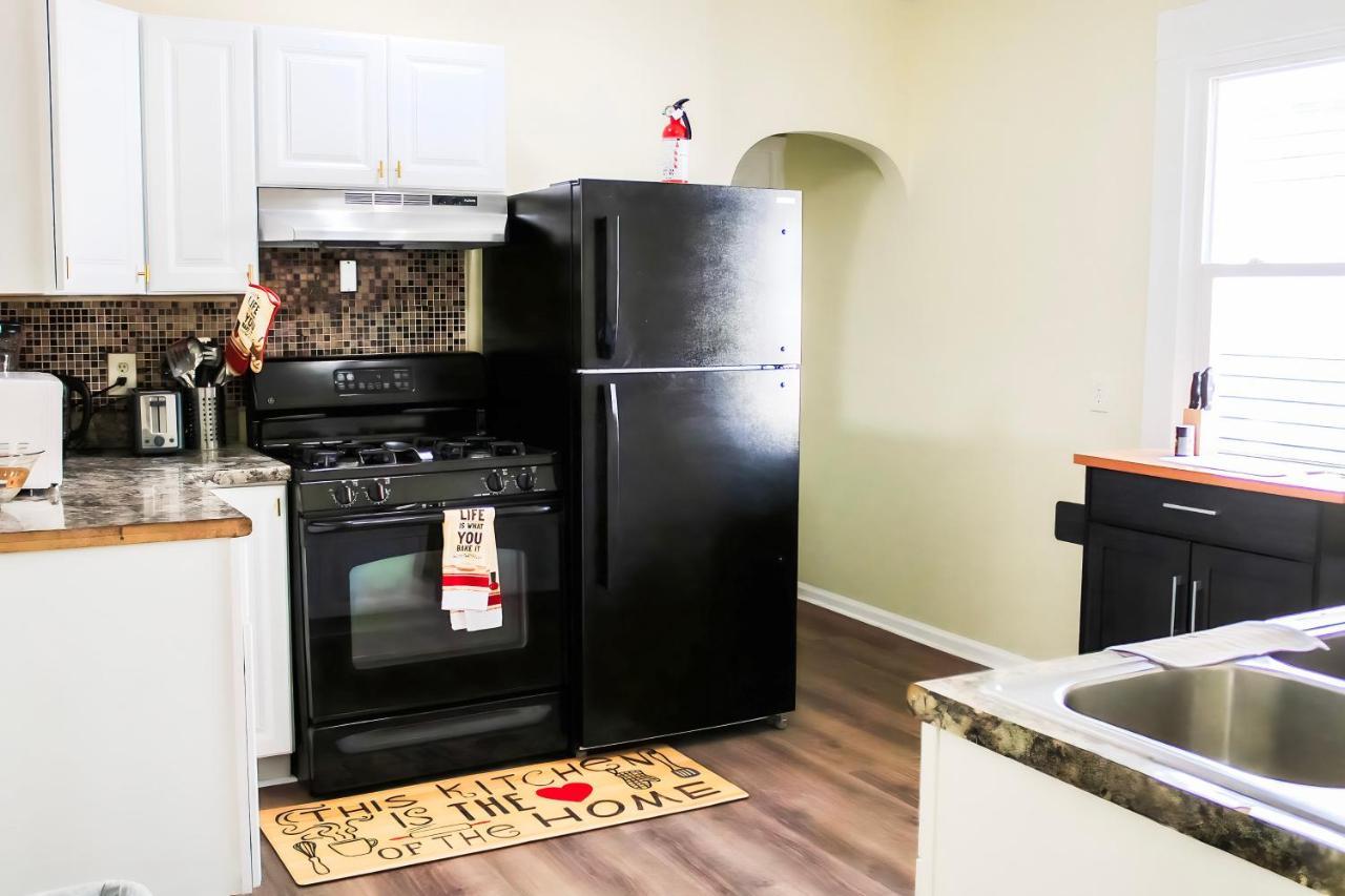 Cozy City Retreat Near Downtown Indianapolis- Private Bedroom エクステリア 写真
