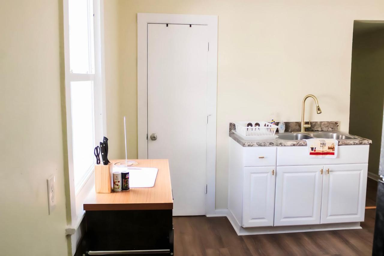 Cozy City Retreat Near Downtown Indianapolis- Private Bedroom エクステリア 写真